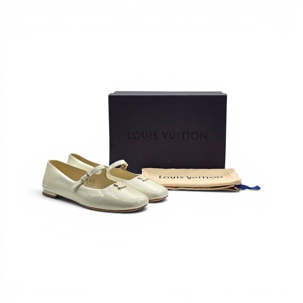 Louis Vuitton Swing Flat Mary Jane Ballerina Shoes Ivory - $1080